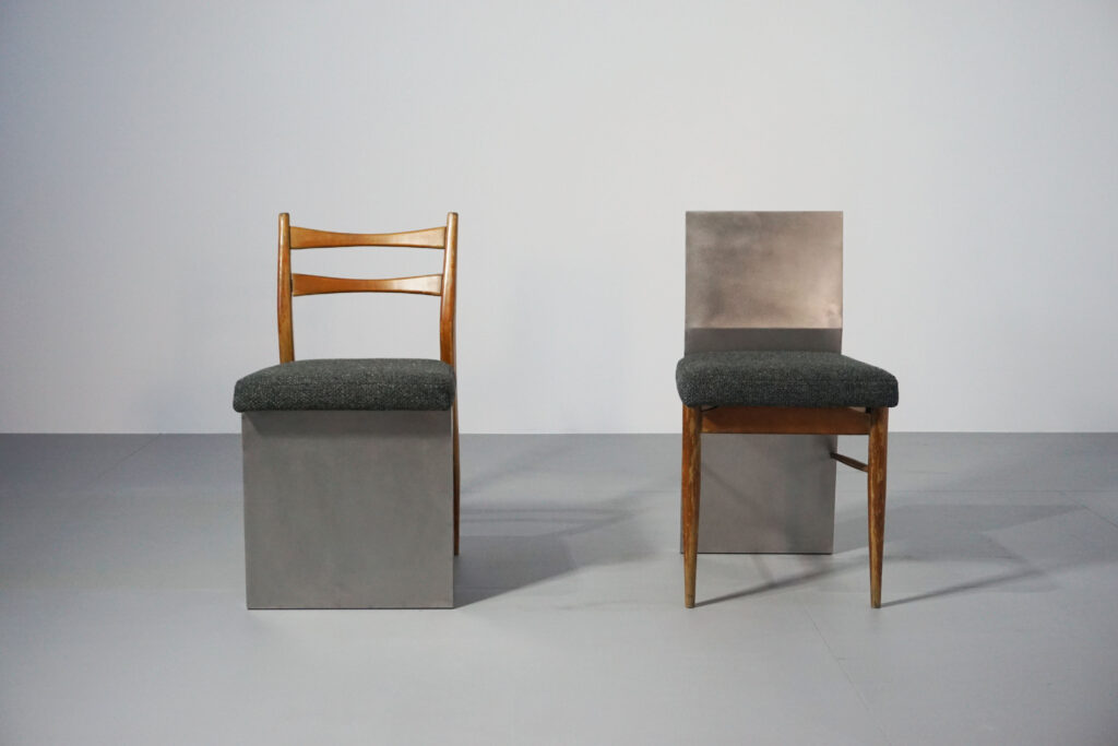 R-Chair 01:Denmark / Stainless Closer