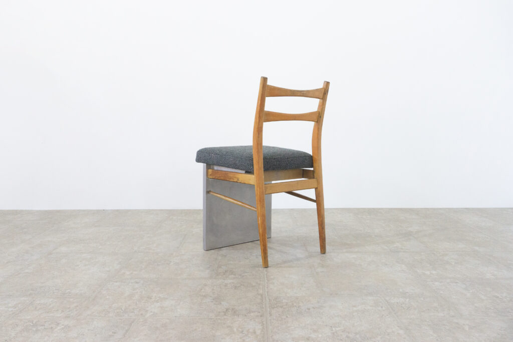 R-Chair 02-Denmark _ Stainless Closer2後ろ斜め